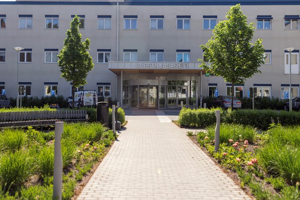 Entrén till Avesta lasarett.