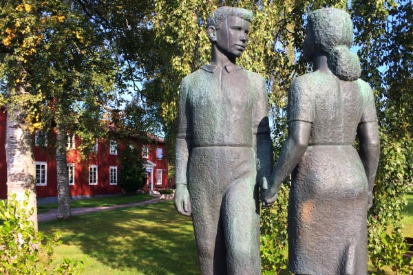 Skulpturer på skolgården
