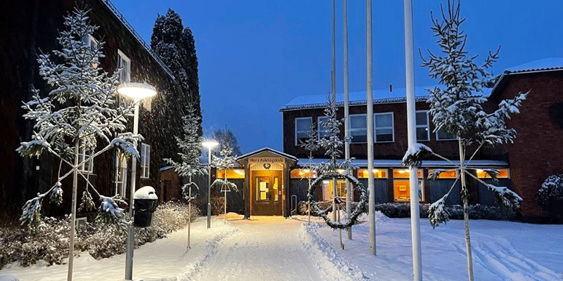 Huvudbyggnad Mora folkhögskola